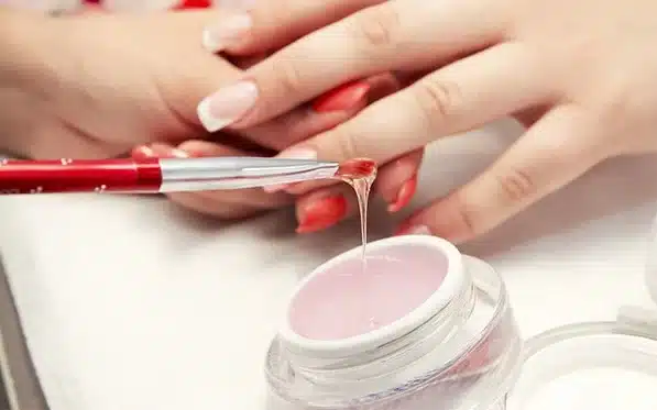 کاشت ناخن با پودر