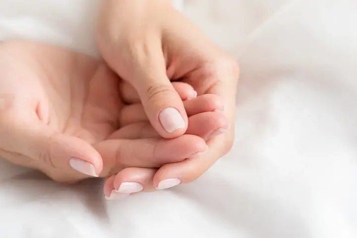 وسایل کاشت ناخن
